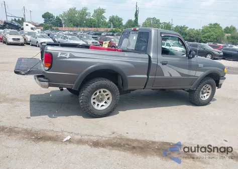 1998 Mazda B3000 Se/Sx из США, поврежденный, VIN 4F4YR13U8WTM07754